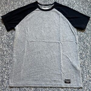 Abercrombie kids tshirt